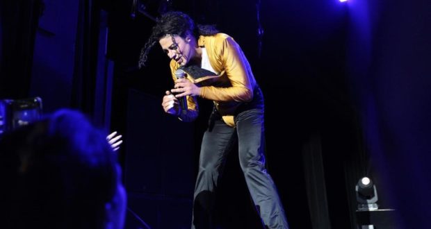 Rodrigo Teaser durante o Show - Foto: Rose Lima