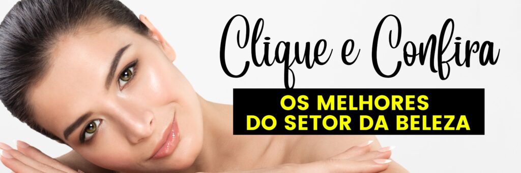 Os melhores produtos de maquiagem e beleza maquiadores segurando